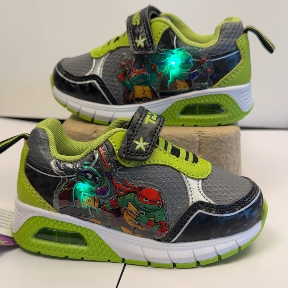 Nickelodeon Ninja Turtles Baby Light-Up Sneakers Size 6c Walker Infant Shoes NWT